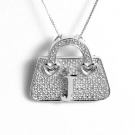Ezüst táska bross-medál "J" betűvel