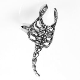 Ezüst antikolt skorpió gyűrű