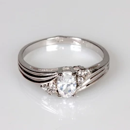 14 karátos fehér arany eljegyzési gyűrű