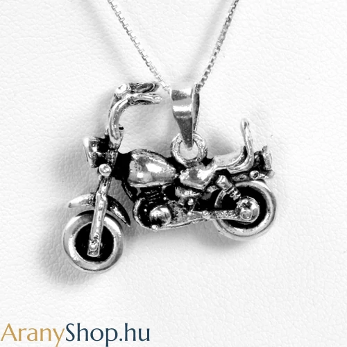 Ezüst motor medál